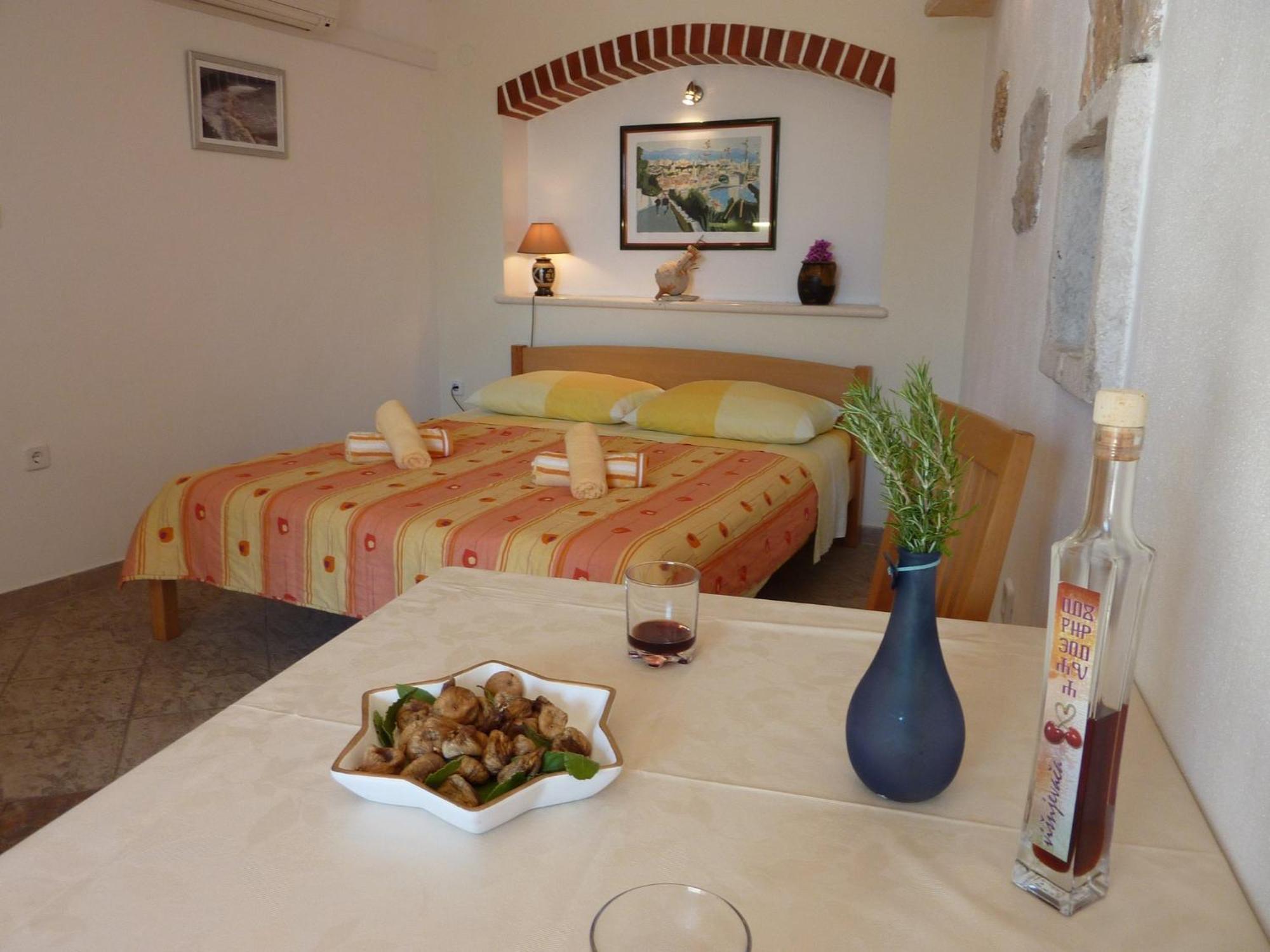 Paradise Stone Apartments بول الغرفة الصورة