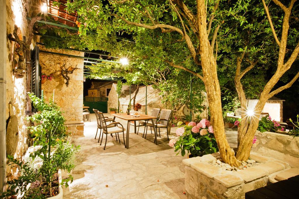 Paradise Stone Apartments بول المظهر الخارجي الصورة